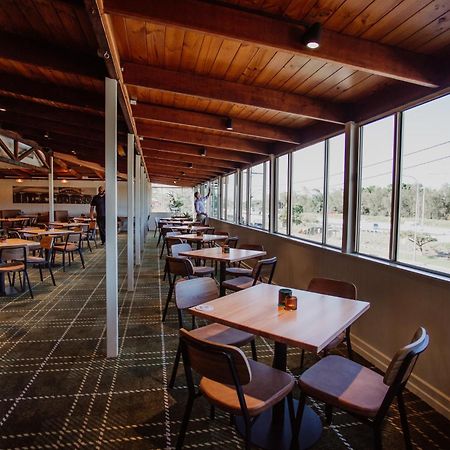 Wallaby Hotel Mudgeeraba エクステリア 写真
