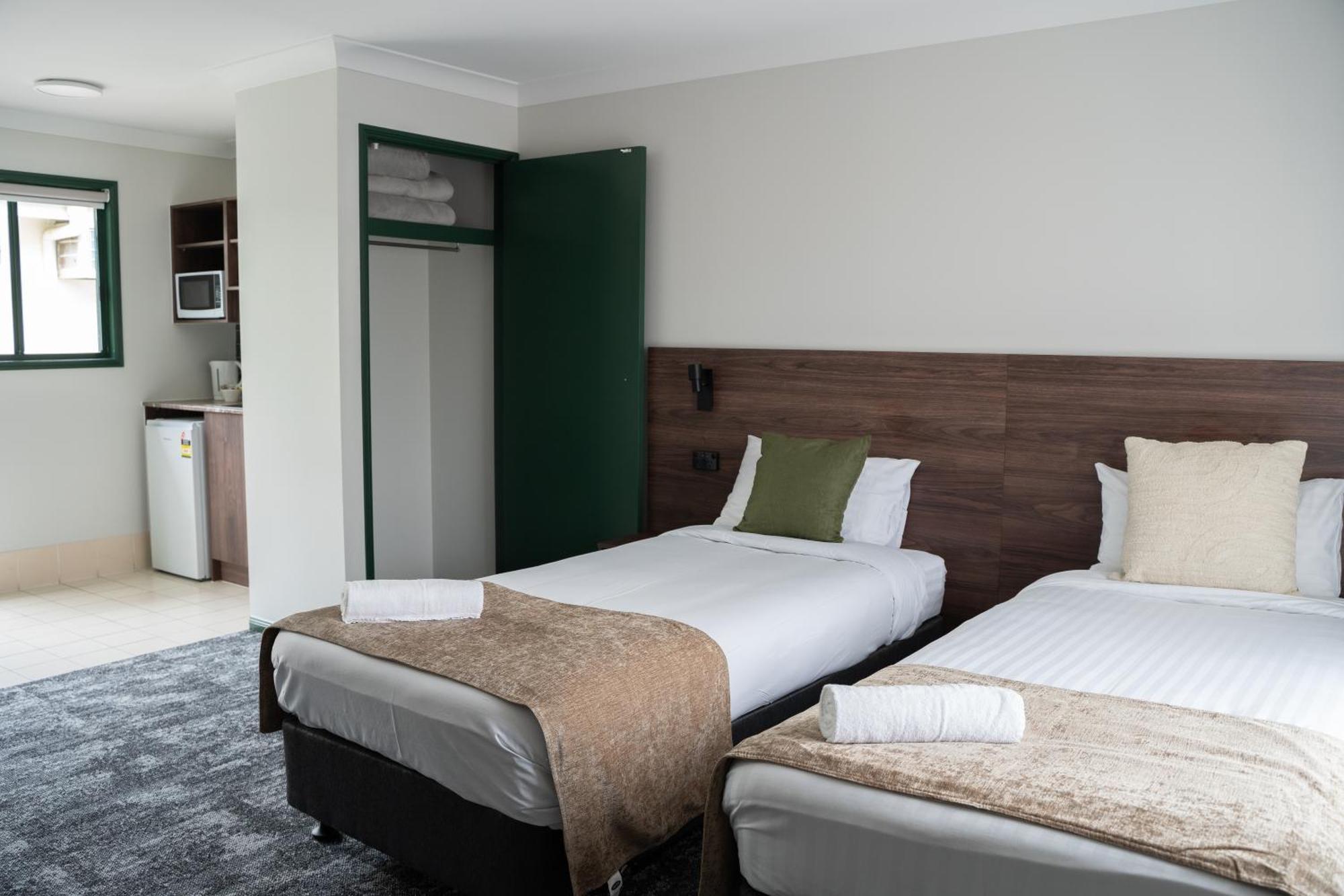 Wallaby Hotel Mudgeeraba エクステリア 写真