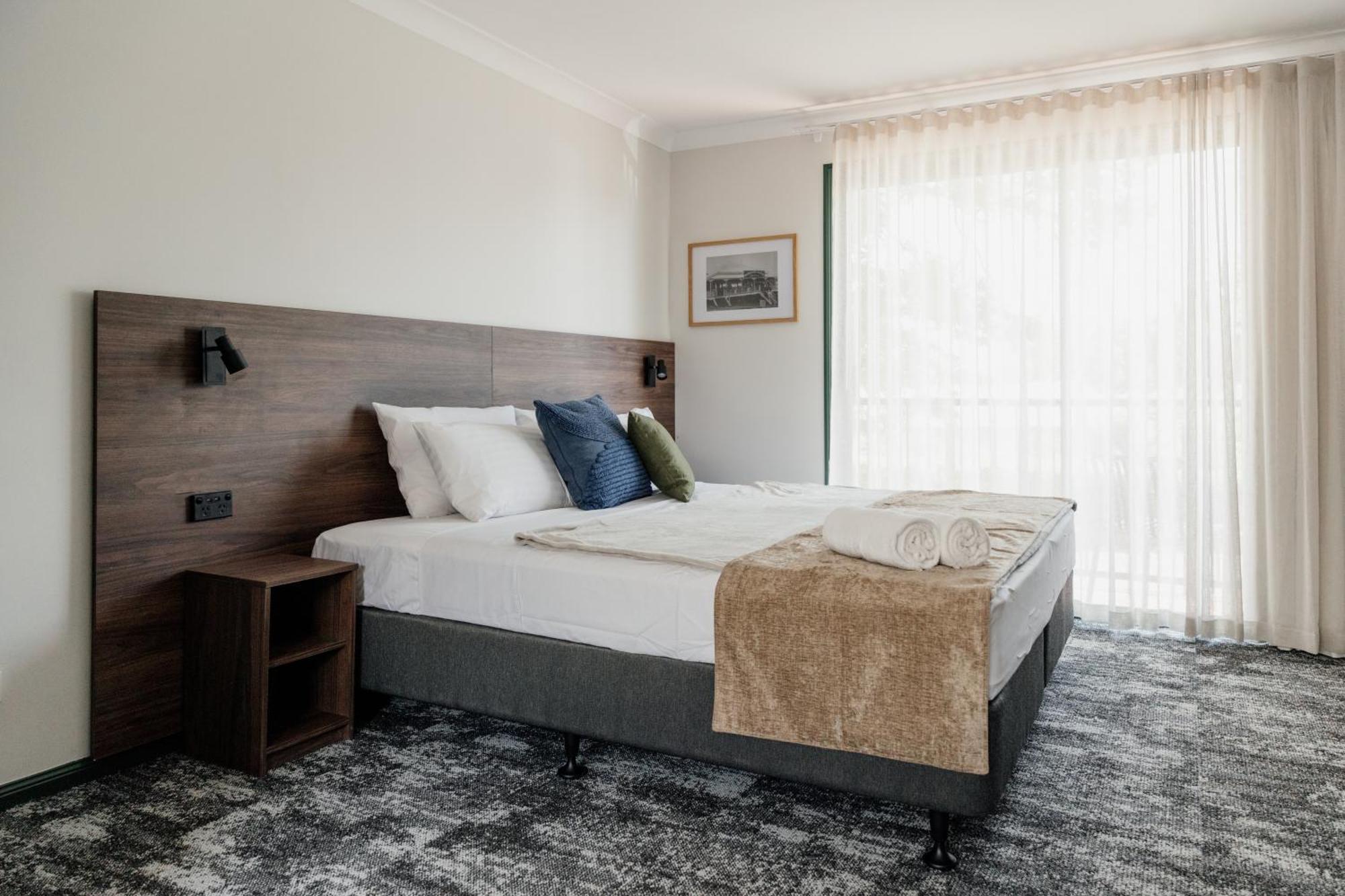 Wallaby Hotel Mudgeeraba エクステリア 写真