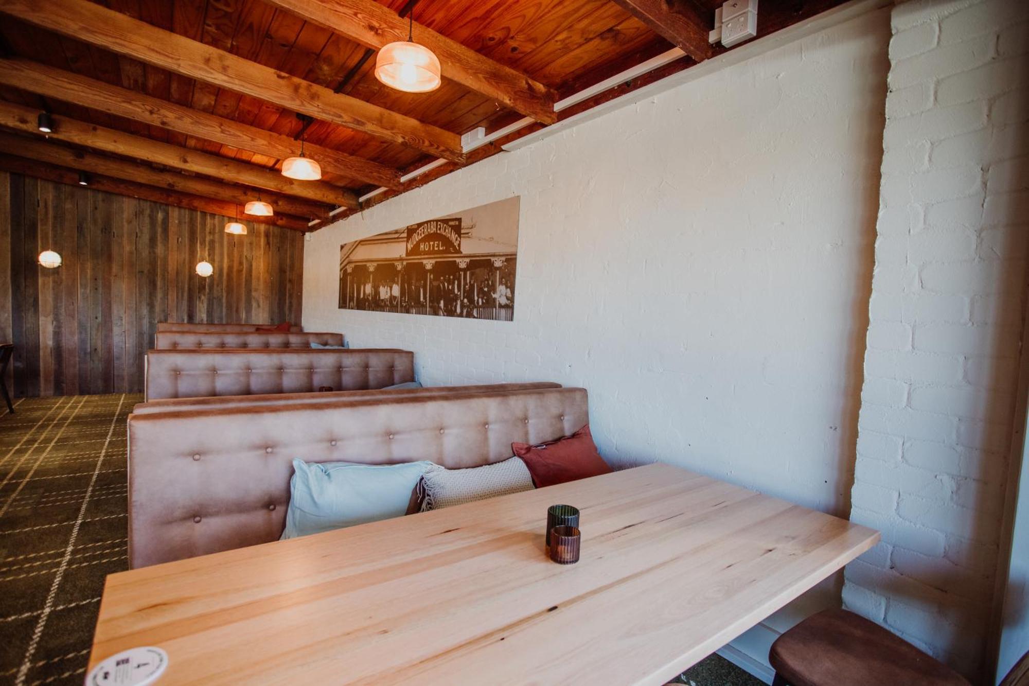 Wallaby Hotel Mudgeeraba エクステリア 写真